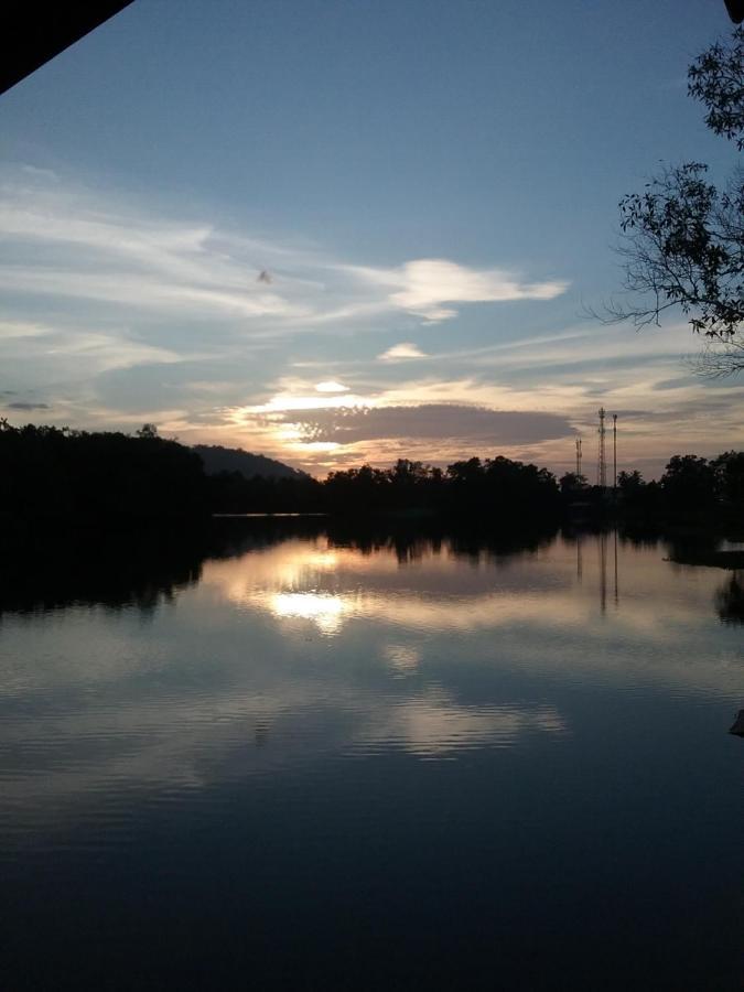 Khum Thong Resort Takuapa エクステリア 写真