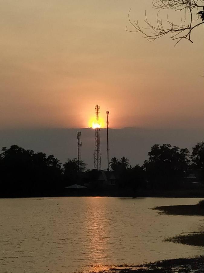 Khum Thong Resort Takuapa エクステリア 写真