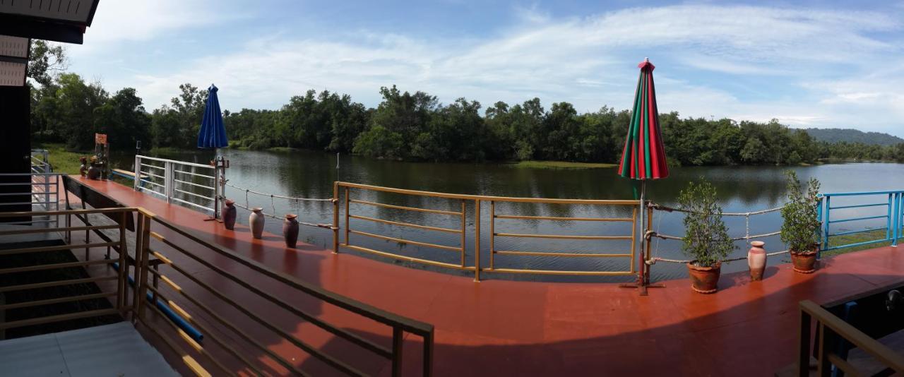 Khum Thong Resort Takuapa エクステリア 写真
