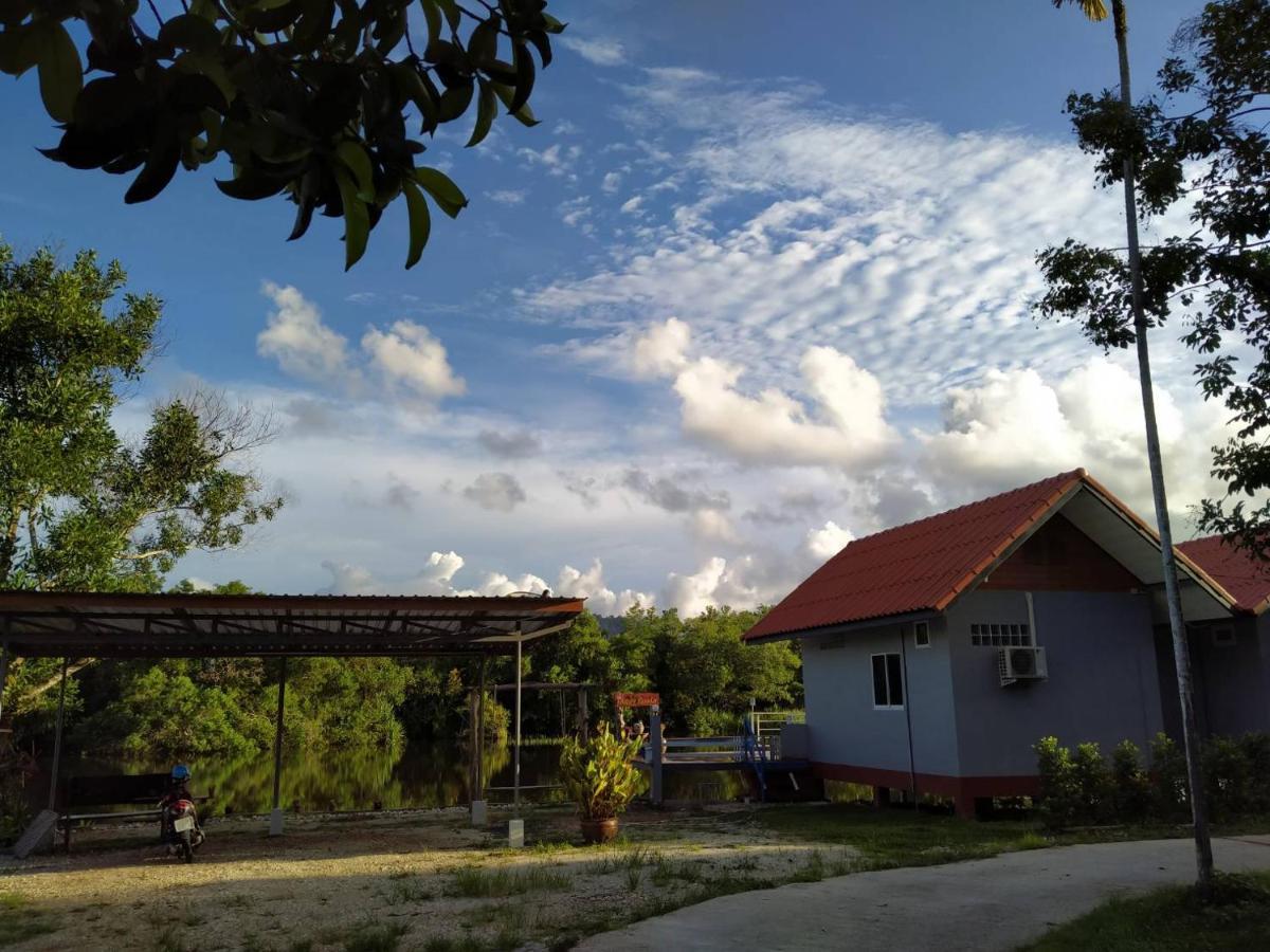 Khum Thong Resort Takuapa エクステリア 写真