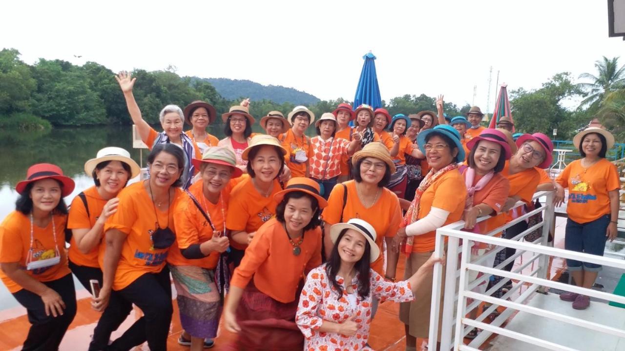 Khum Thong Resort Takuapa エクステリア 写真