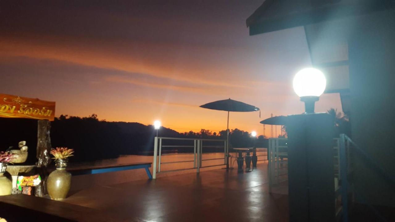 Khum Thong Resort Takuapa エクステリア 写真